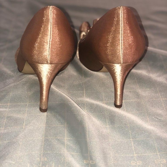 Shoes - Picture 2 of 4